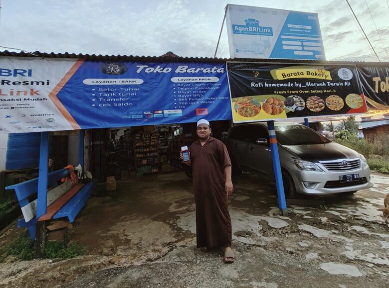 AgenBRILink Perkuat Inklusi Keuangan, Permudah Akses Layanan Perbankan bagi Masyarakat di Perbatasan AgenBRILink Perkuat Inklusi Keuangan, Permudah Akses Layanan Perbankan bagi Masyarakat di Perbatasan