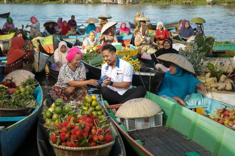 BRI Salurkan KUR Rp178,08 Triliun Sepanjang Tahun 2025, Lebih dari 60% Mengalir ke Sektor Produksi Penggerak Ekonomi Rakyat BRI Salurkan KUR Rp178,08 Triliun Sepanjang Tahun 2025, Lebih dari 60% Mengalir ke Sektor Produksi Penggerak Ekonomi Rakyat